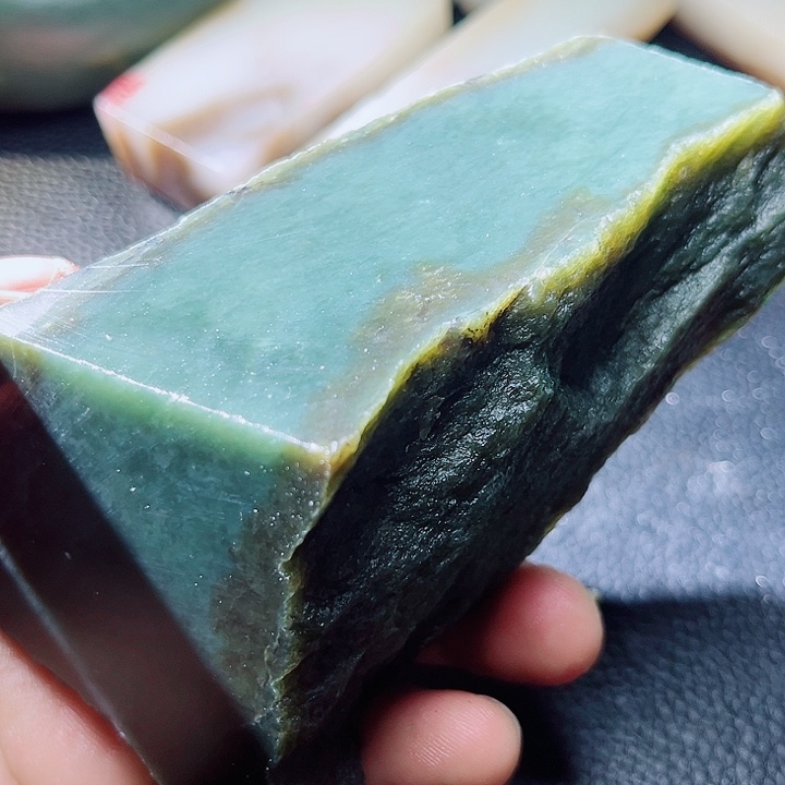 和田玉未镶嵌珠宝奇石