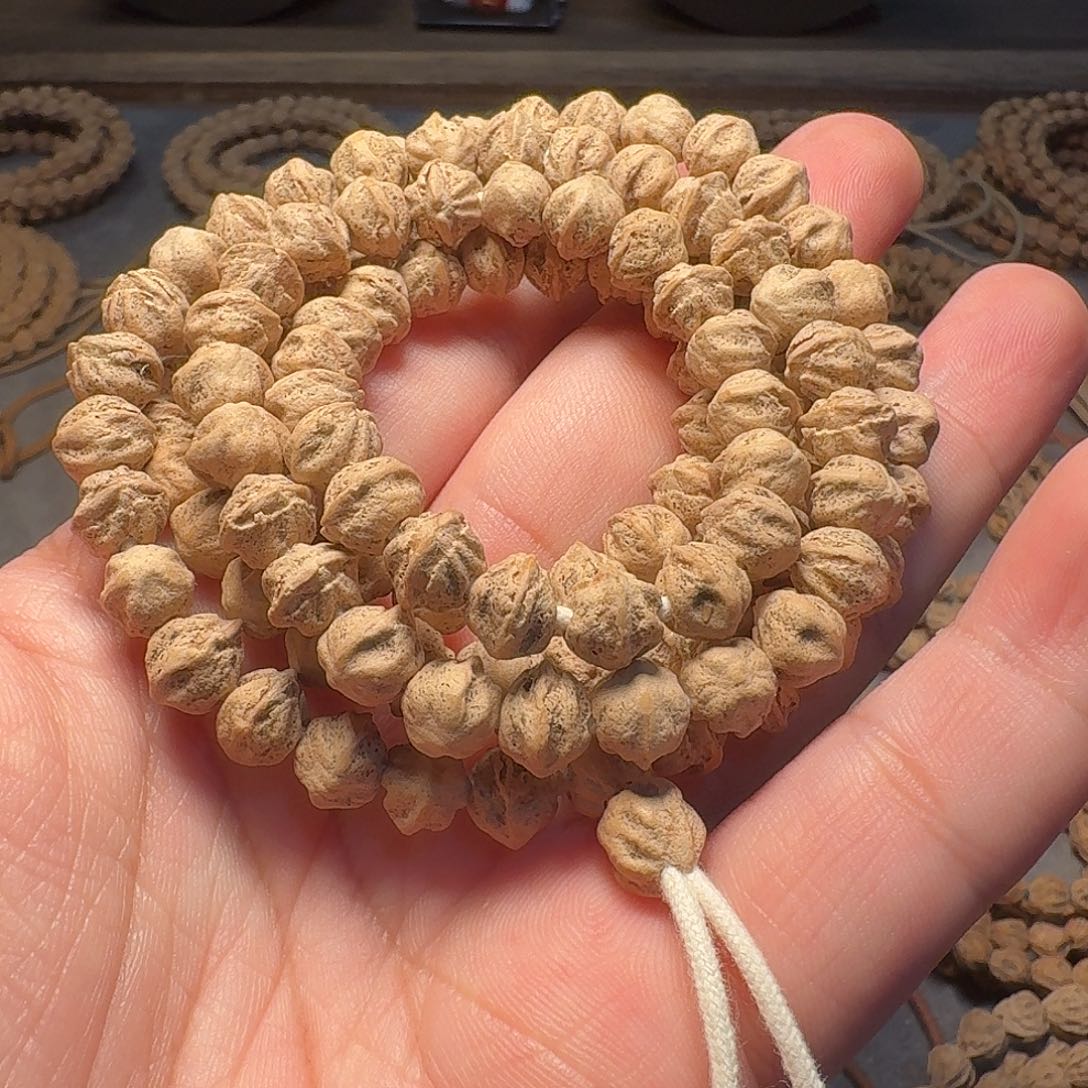 ****云柏香籽/百香籽吊坠