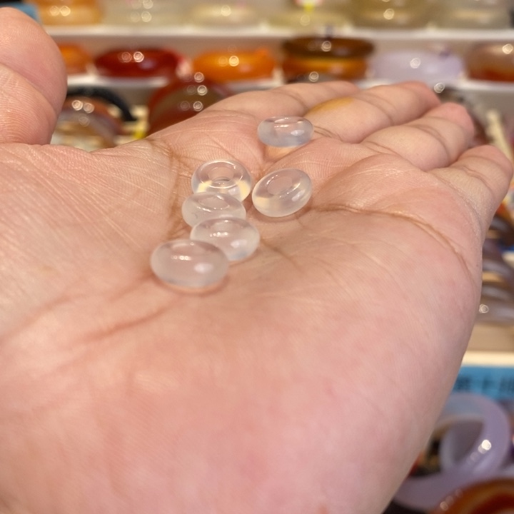 手镯玛瑙/玉髓未镶嵌?***步