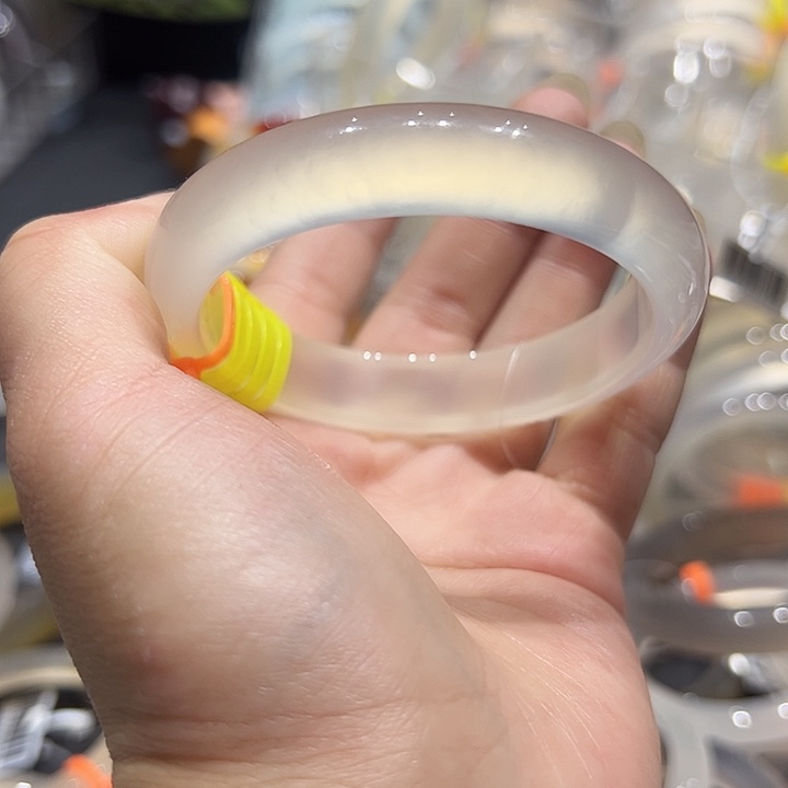 小***y玛瑙/玉髓手镯未镶嵌