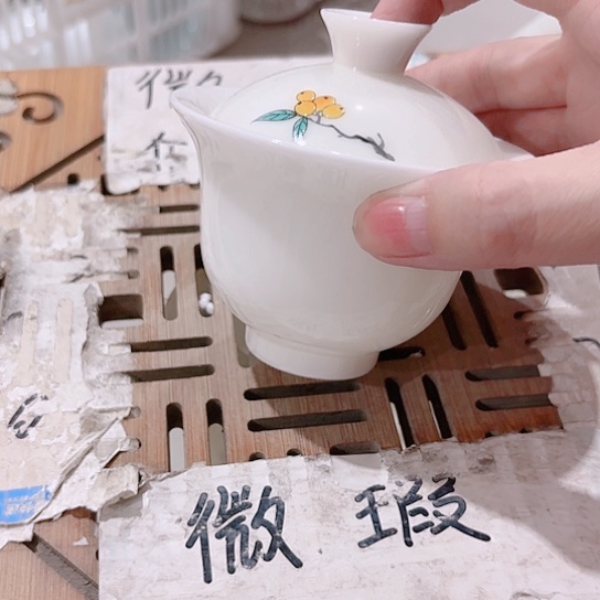 微瑕介意的勿拍，喜欢再下单，谢谢支持！