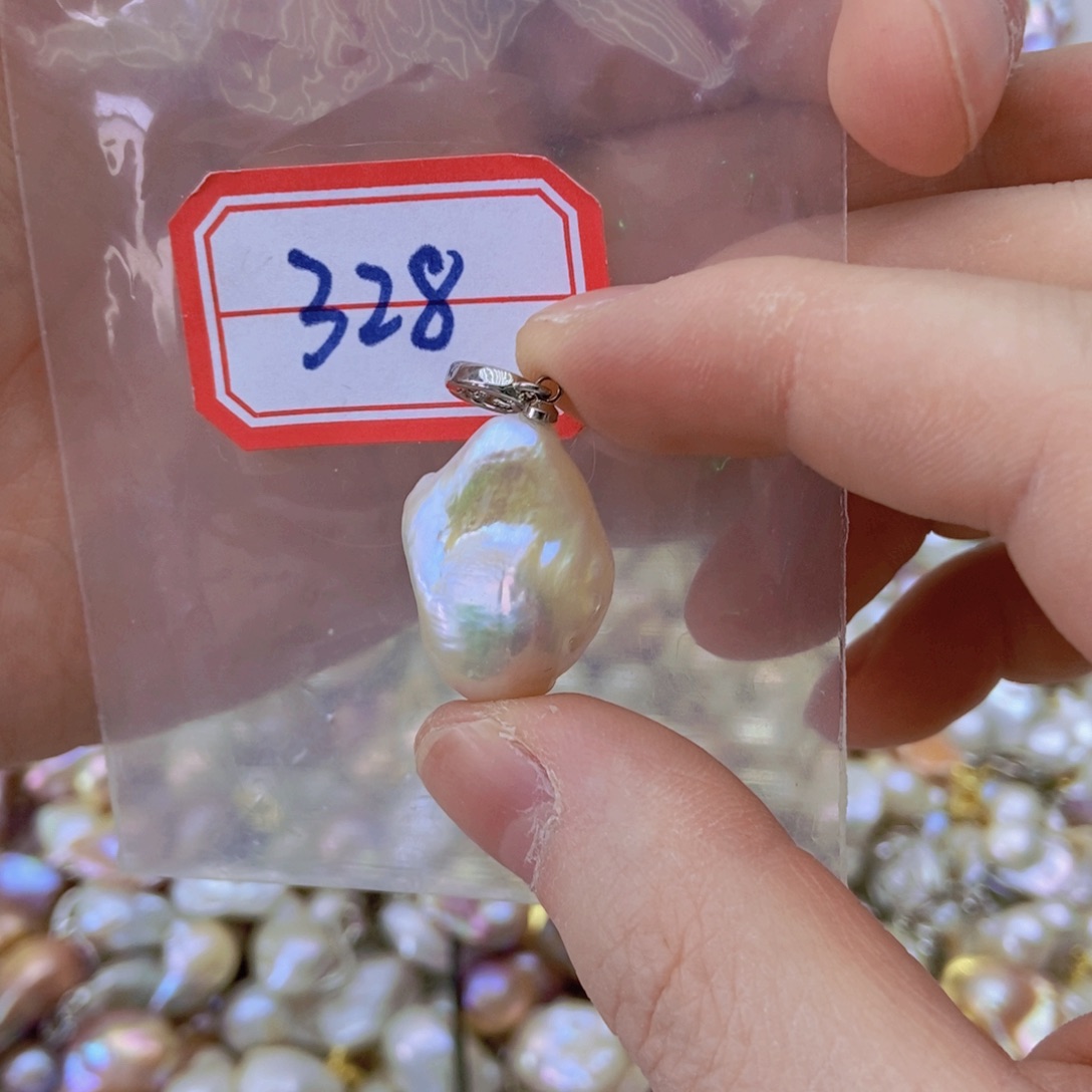 未镶嵌淡水珍珠吊坠