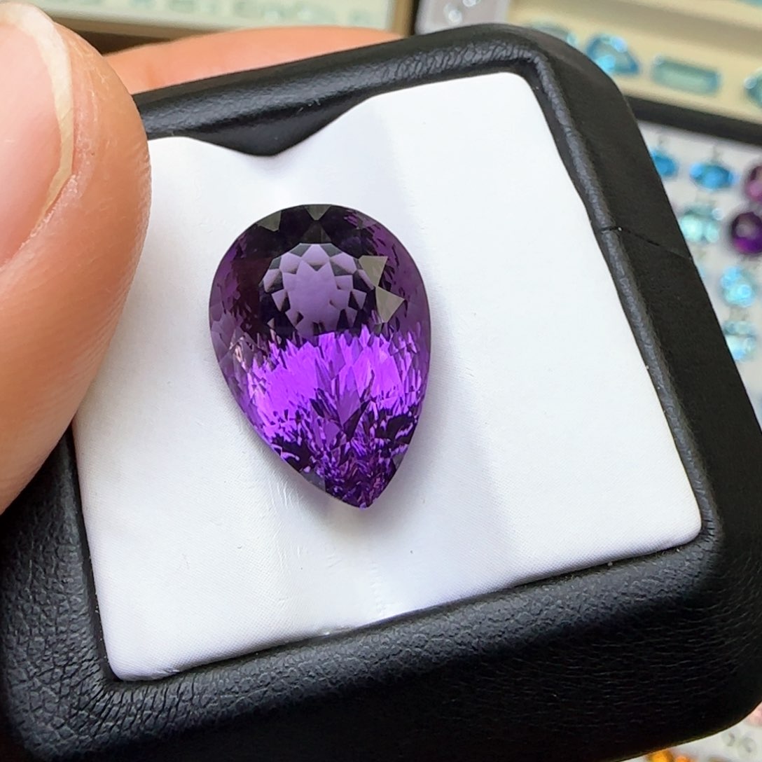 紫晶珠宝半成品未镶嵌天然无优化11.2克拉