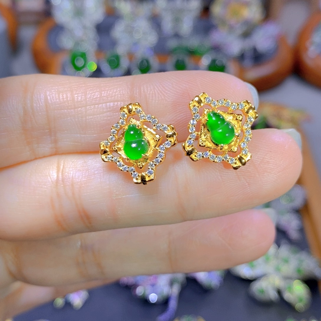 翡翠颈饰银S925镶嵌天然翡翠