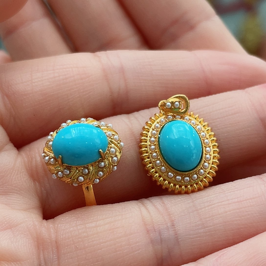 绿松石颈饰18K金镶嵌