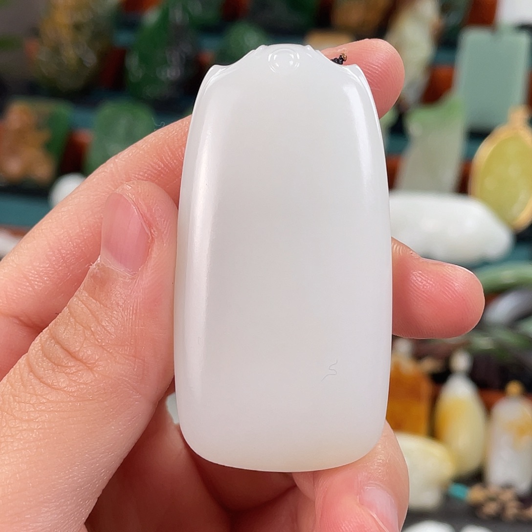 未镶嵌和田玉挂件