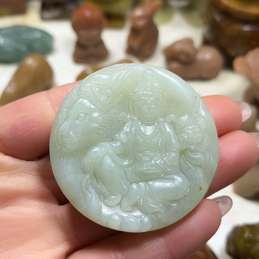 白玉菩提吊坠白玉菩提吊坠