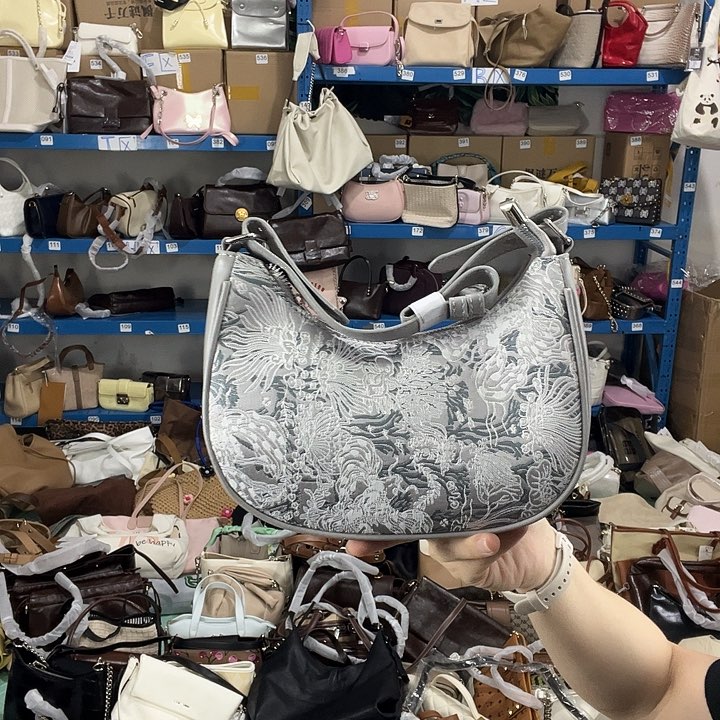 猪剖层皮革282健健康康平平安安