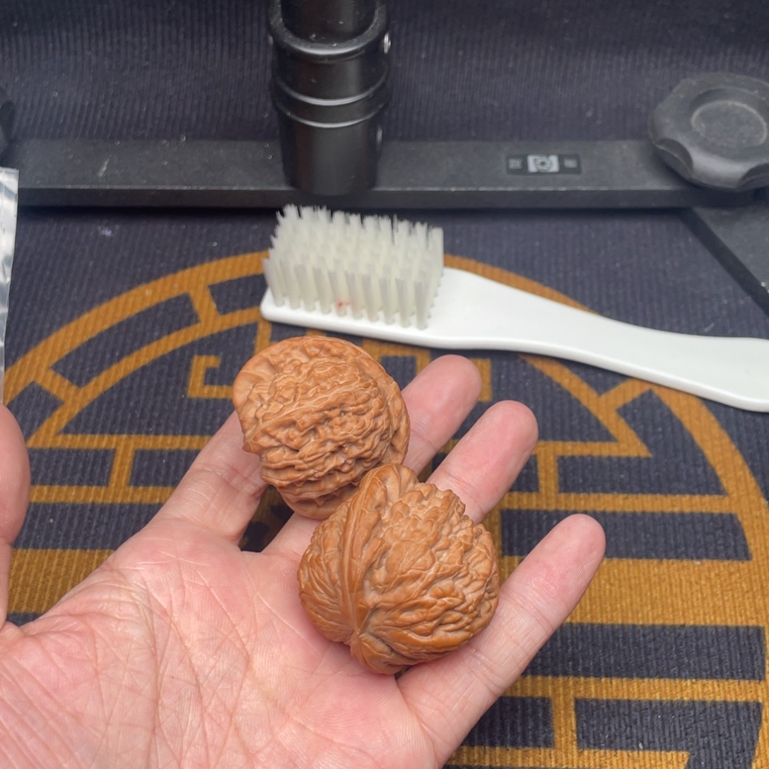 E****吊坠文玩核桃球白