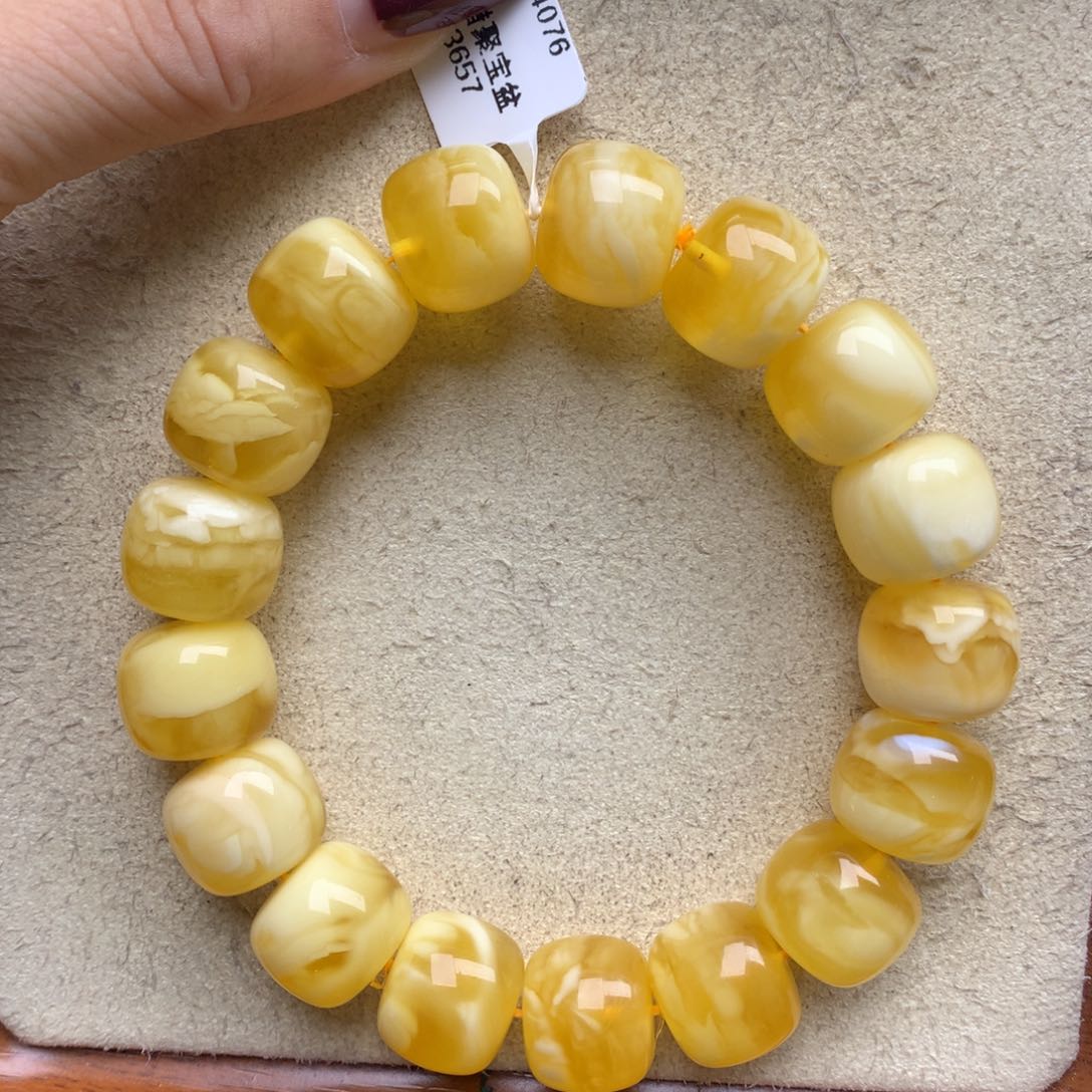 蜜蜡珠宝奇石未镶嵌18