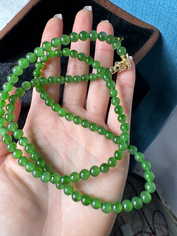 【橦芯珠宝】俄碧冰底辣绿微黑6mm108颗