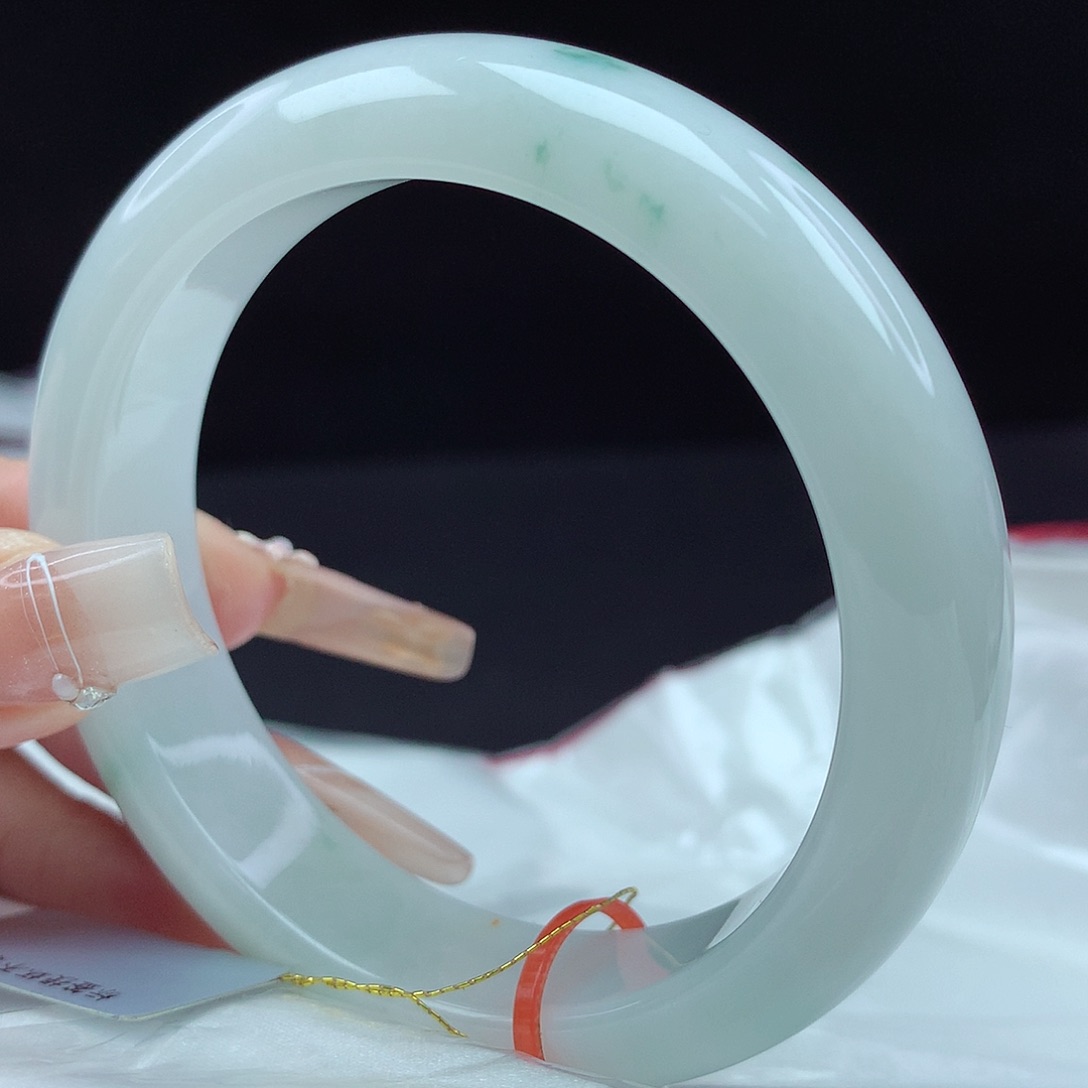 翡翠手镯未镶嵌56圈0374