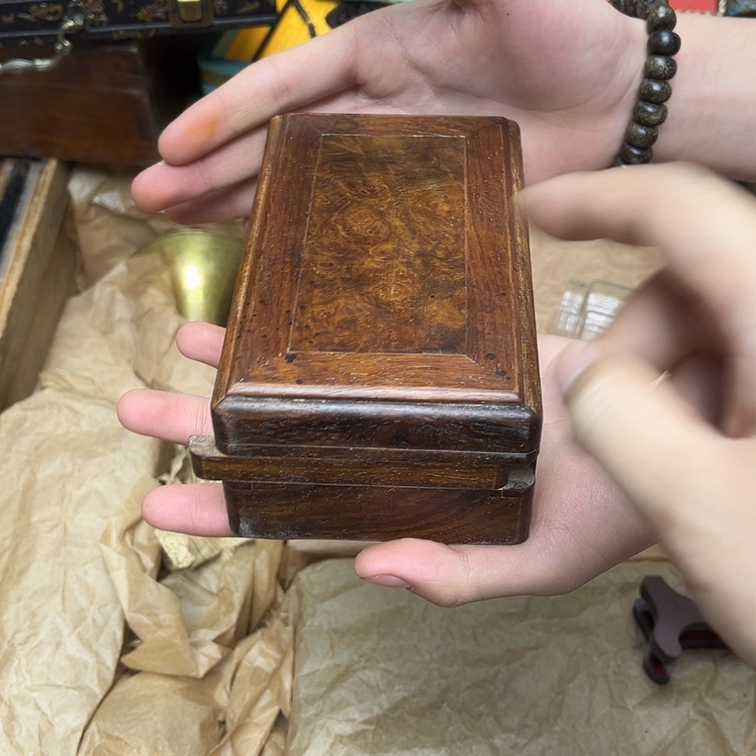 大叶紫檀（黑酸枝木类）