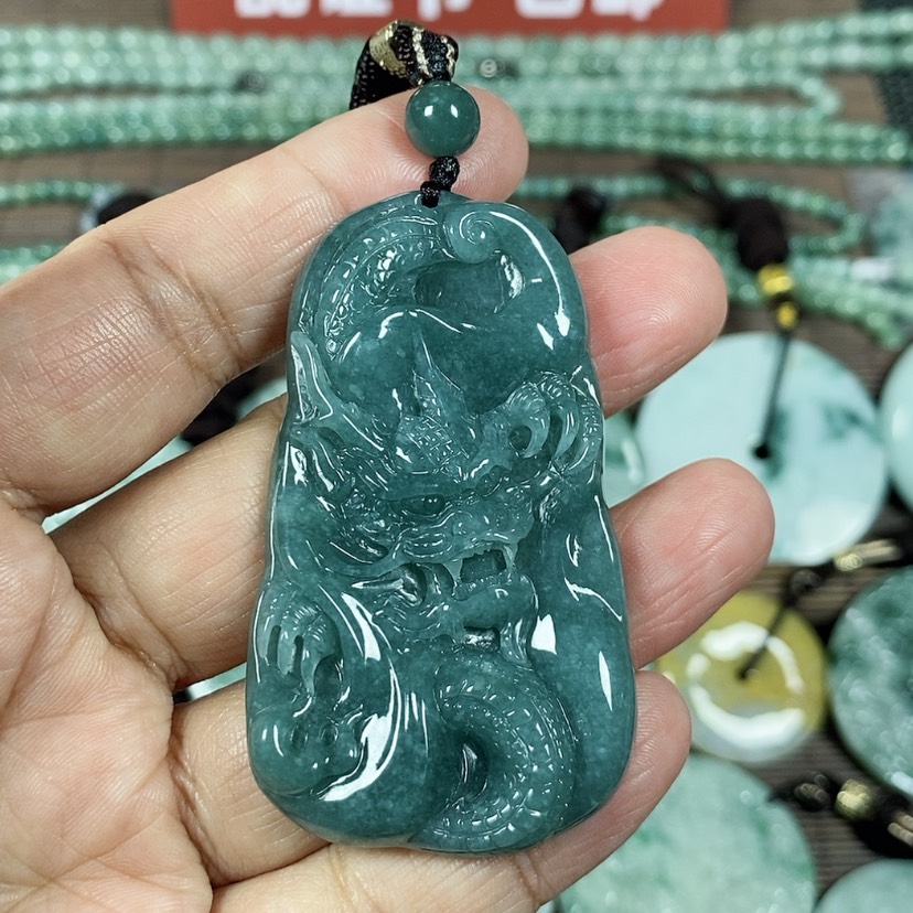 【闪购商品】翡翠颈饰未镶嵌玉吊坠翡翠玉随性龙牌