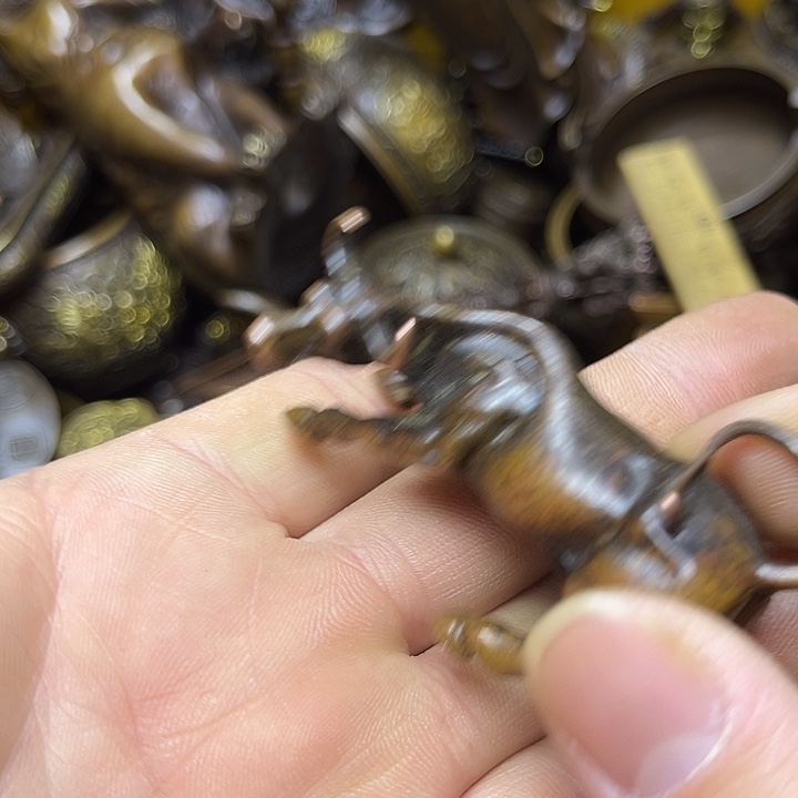 诚信经营精美铜器