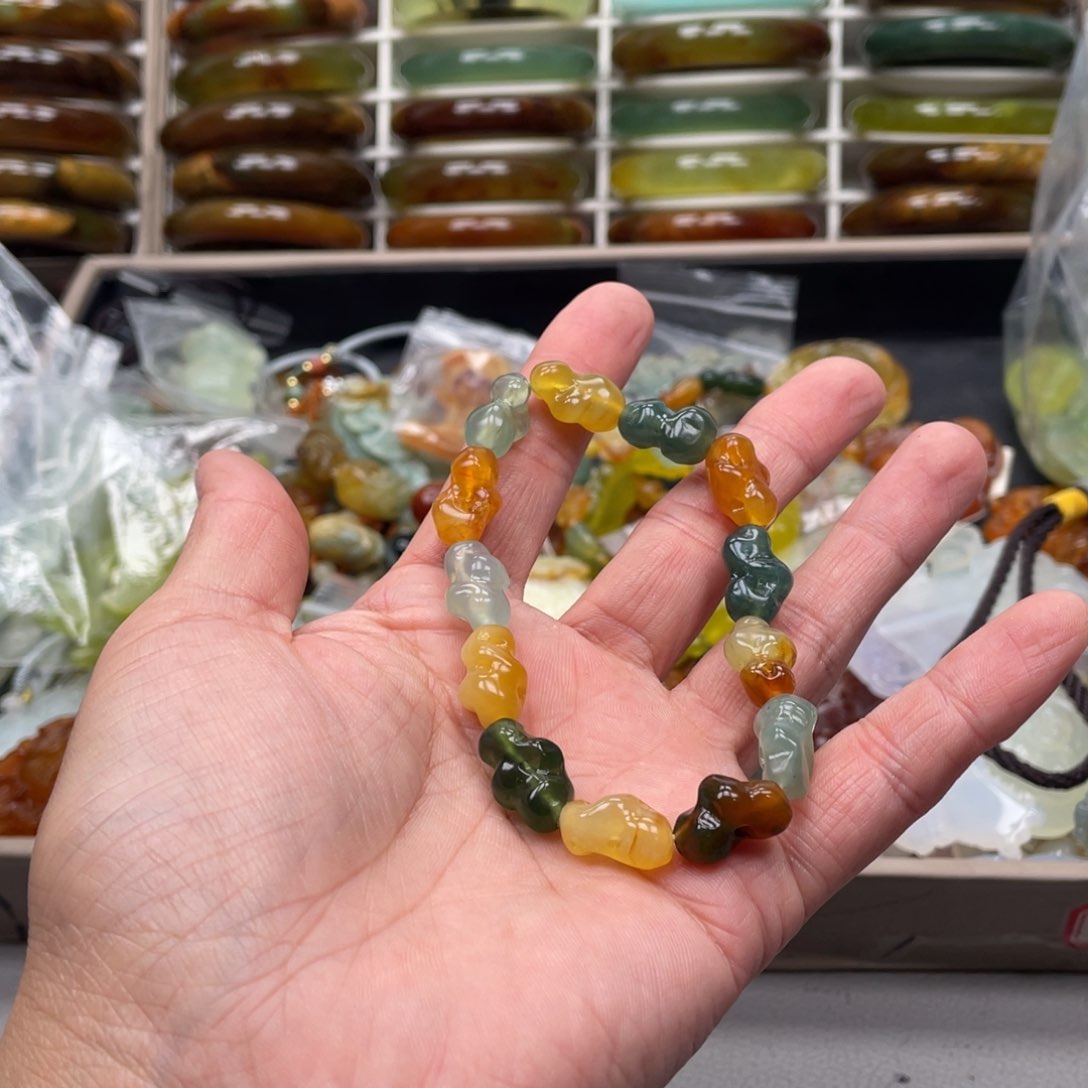 蛇纹石玉未镶嵌手镯柚*?