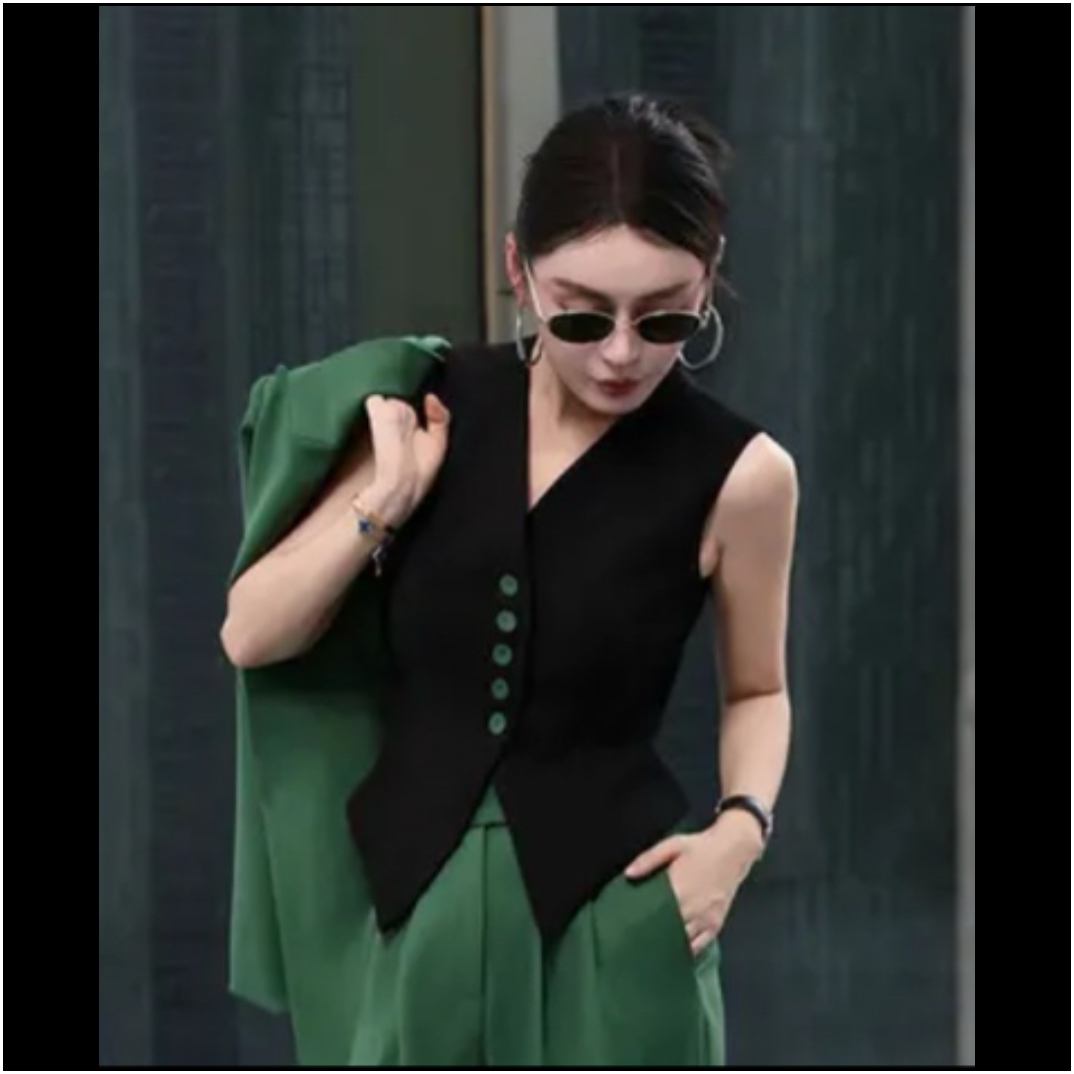 OUPAN欧盼深圳南油原创设计师款黑色绿扣马甲900