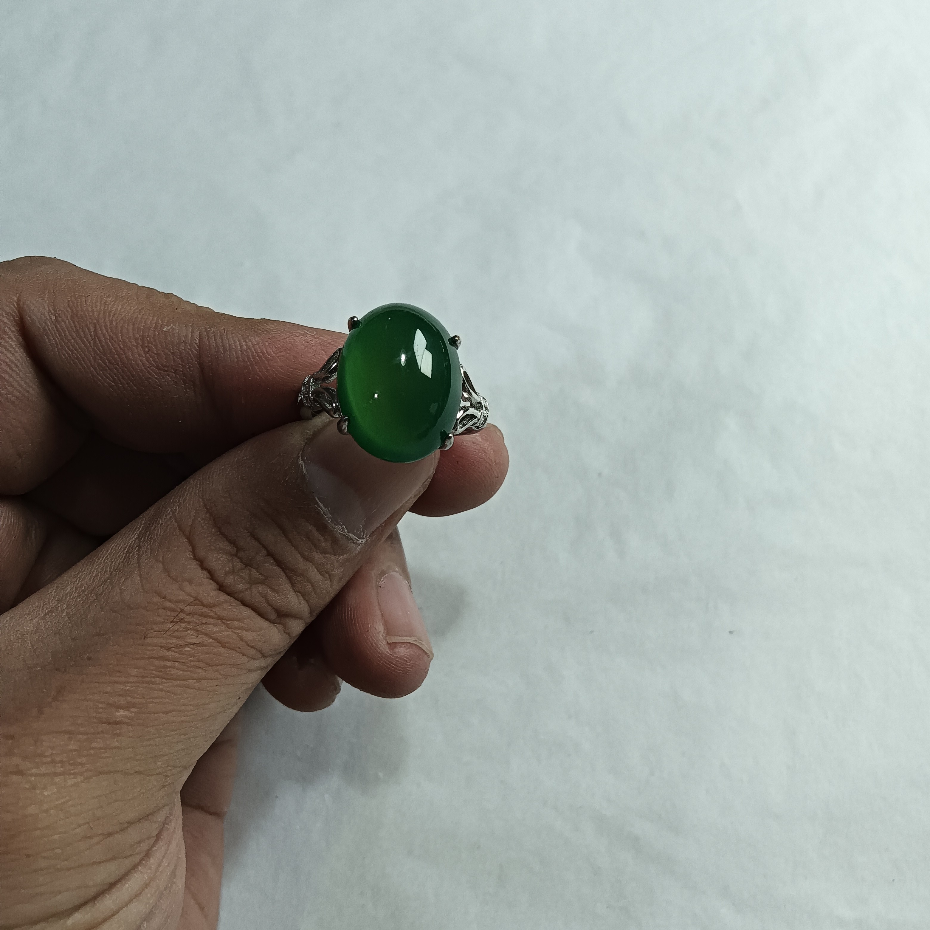 精品玉戒指（无礼盒）