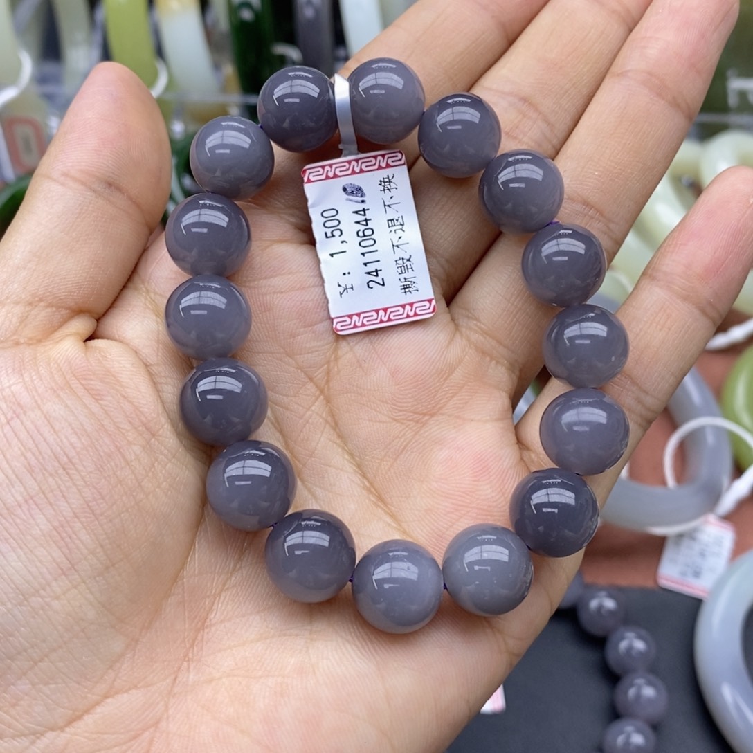 舟***儿和田玉未镶嵌手串卡12