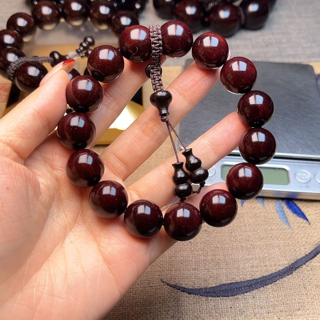 檀香紫檀（小叶紫檀）1.5 15颗