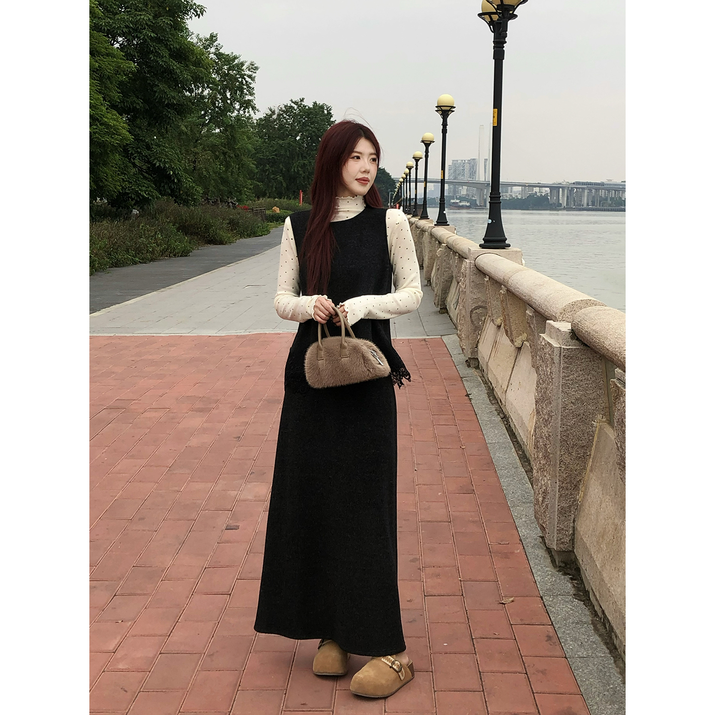 甜辣多多【一忘皆空】针织拼接花边背心上衣➕松紧腰A字半身裙两件套