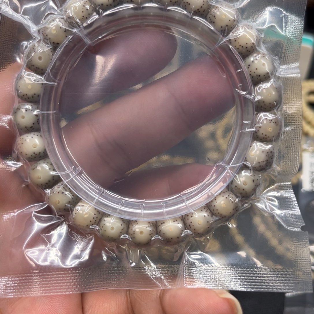 大***w星月菩提手串9.5润透大眼睛 石玉料 单圈