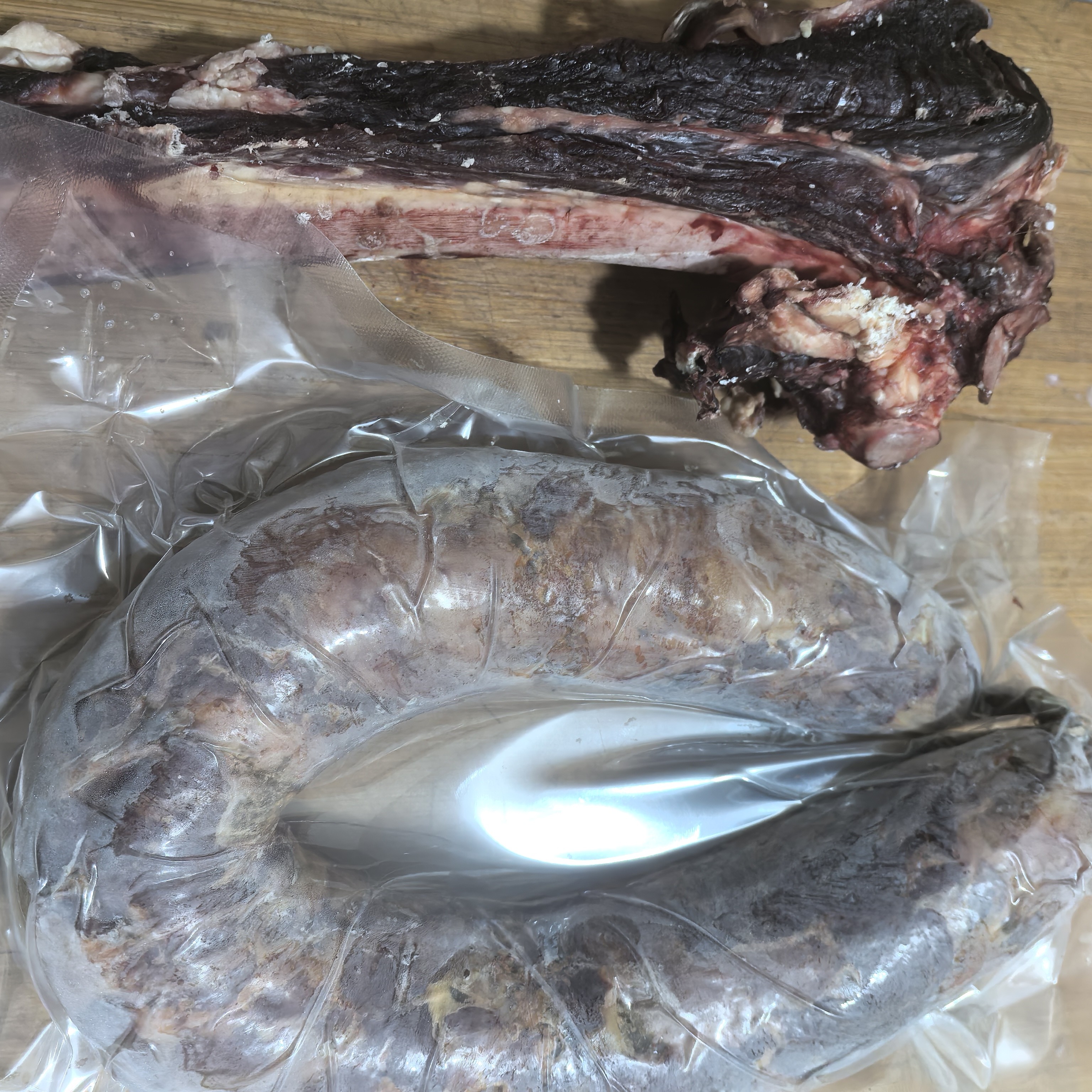 新疆阿勒泰风干牛肋骨马肠组合