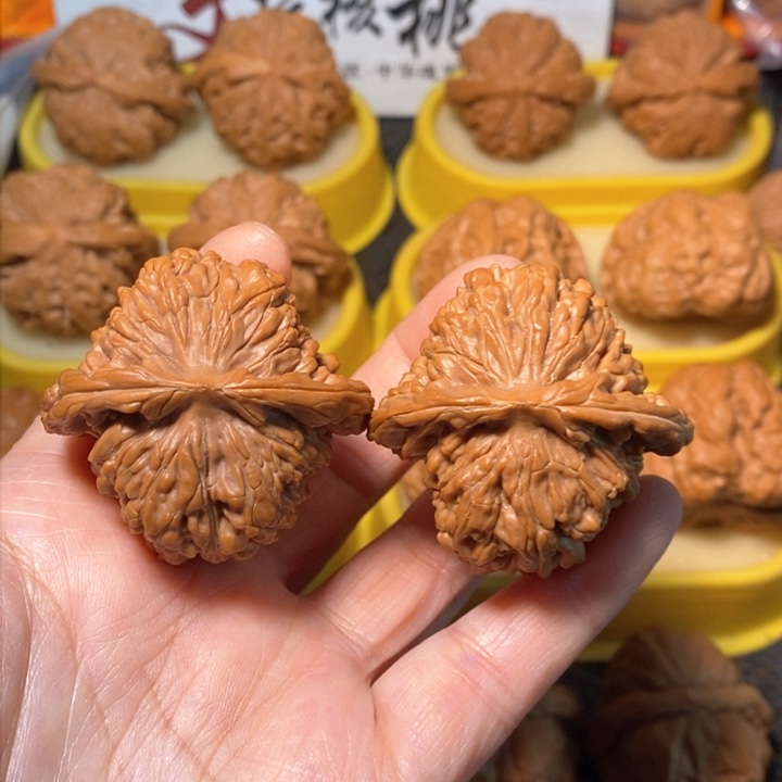 文玩核桃把件四座楼精对全品 42