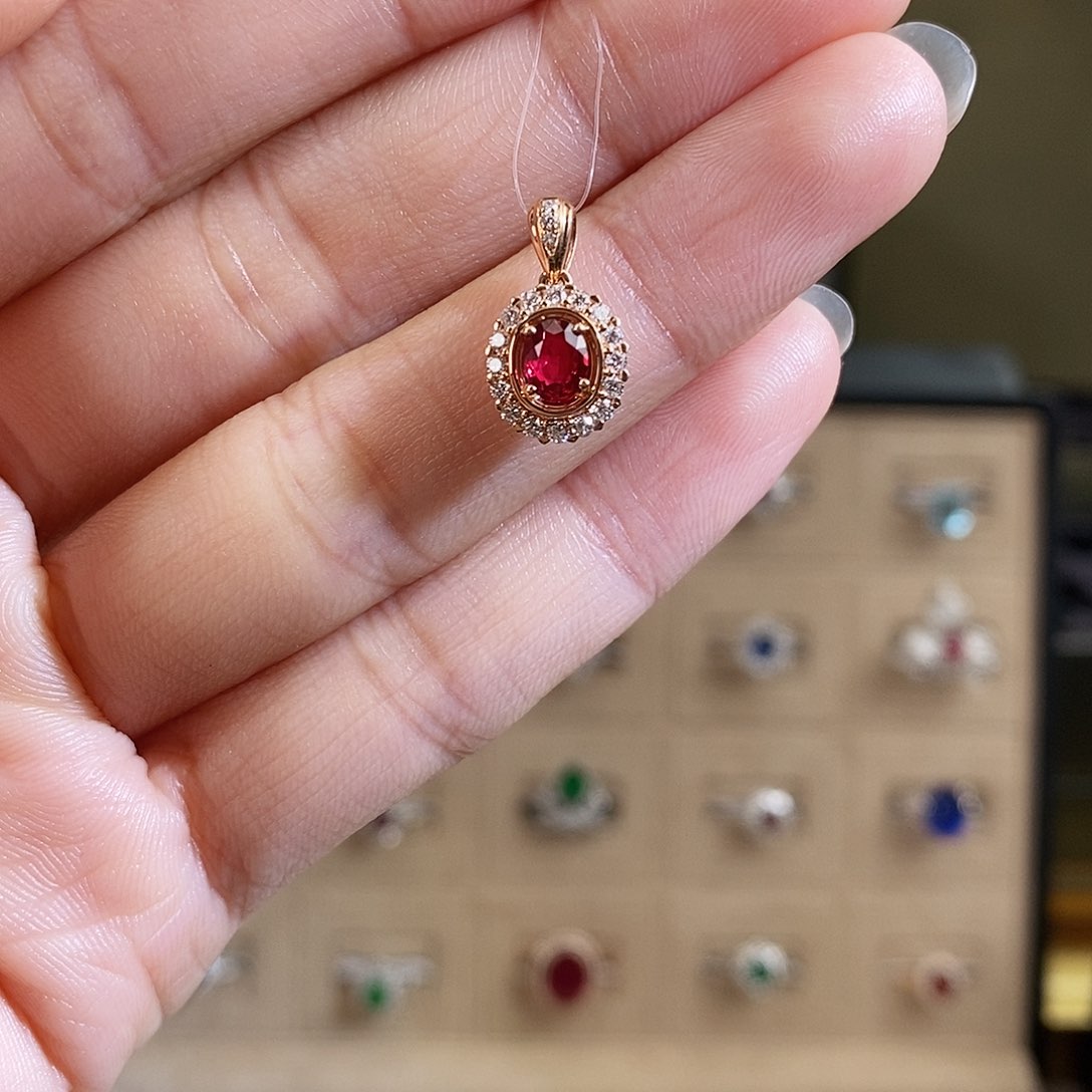 红宝石颈饰18K金镶嵌44.3分