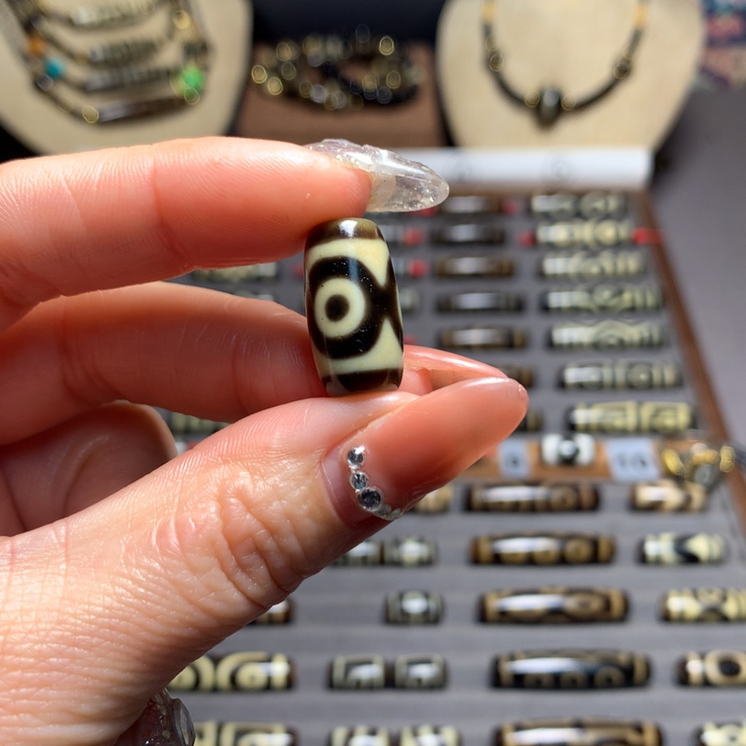 玛瑙/玉髓吊坠(赠链)未镶嵌小****?