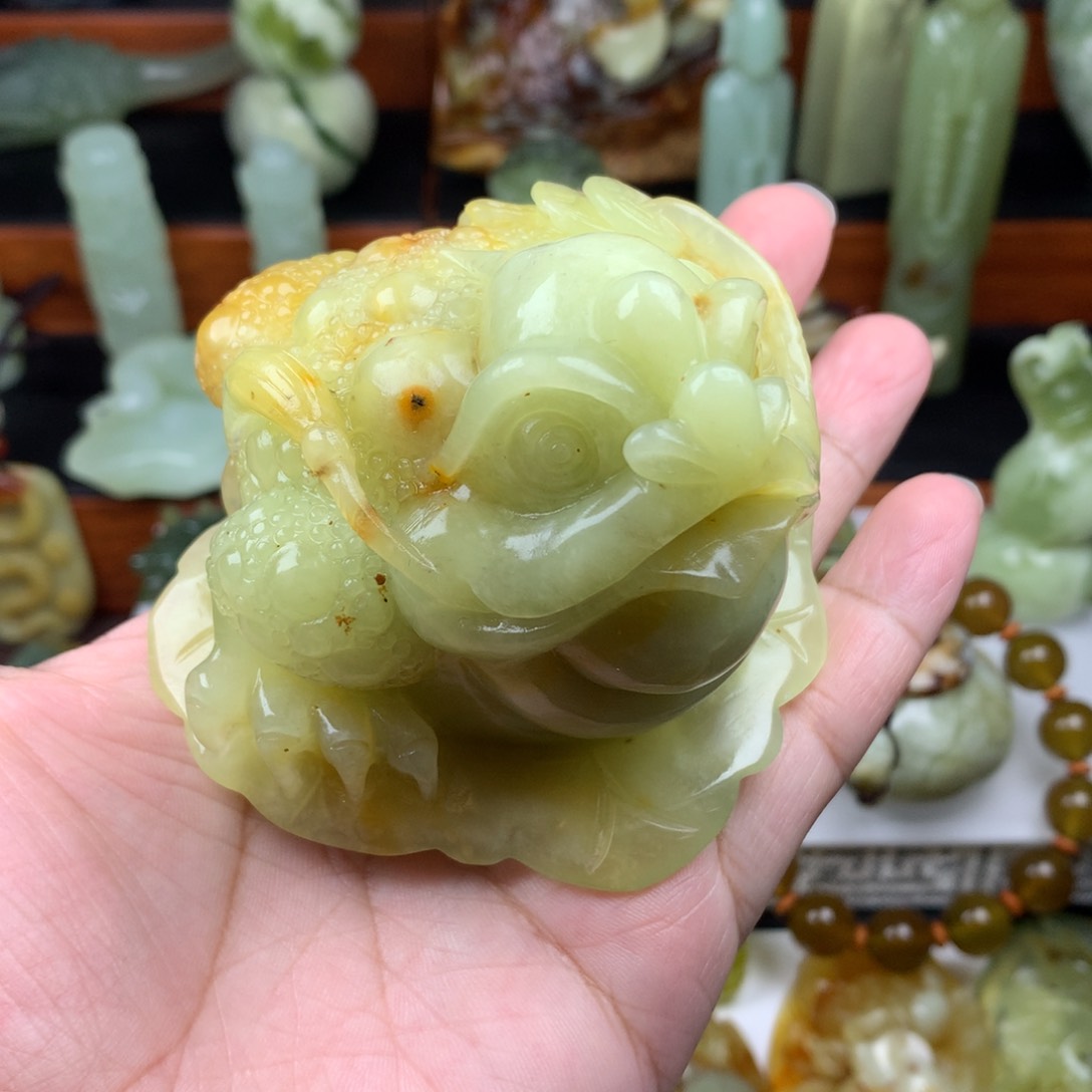 岫玉手把件未镶嵌
