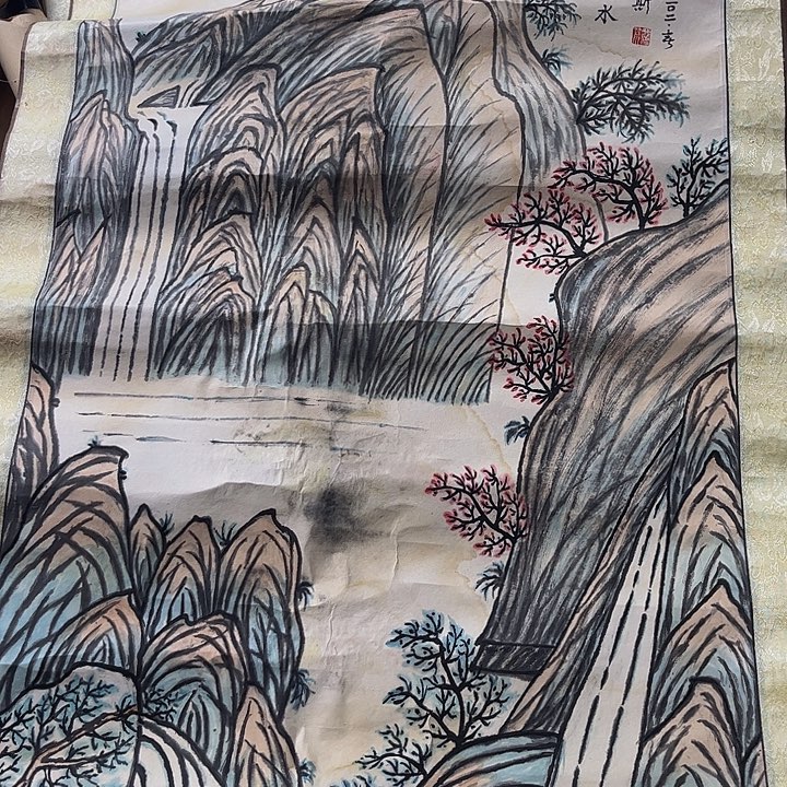 摆件，轴坏，破损，水渍都是正常的