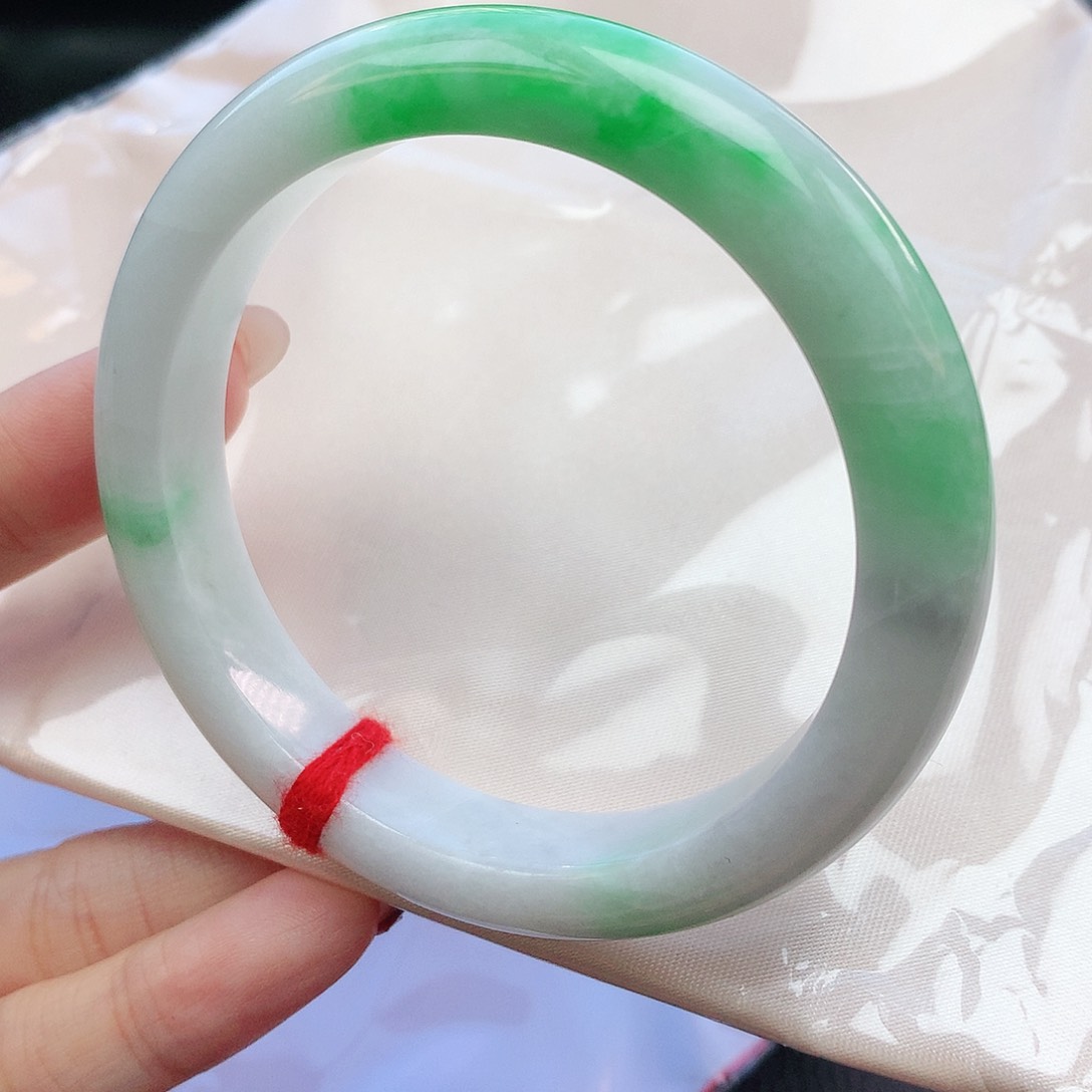 翡翠手镯未镶嵌58圈口882439