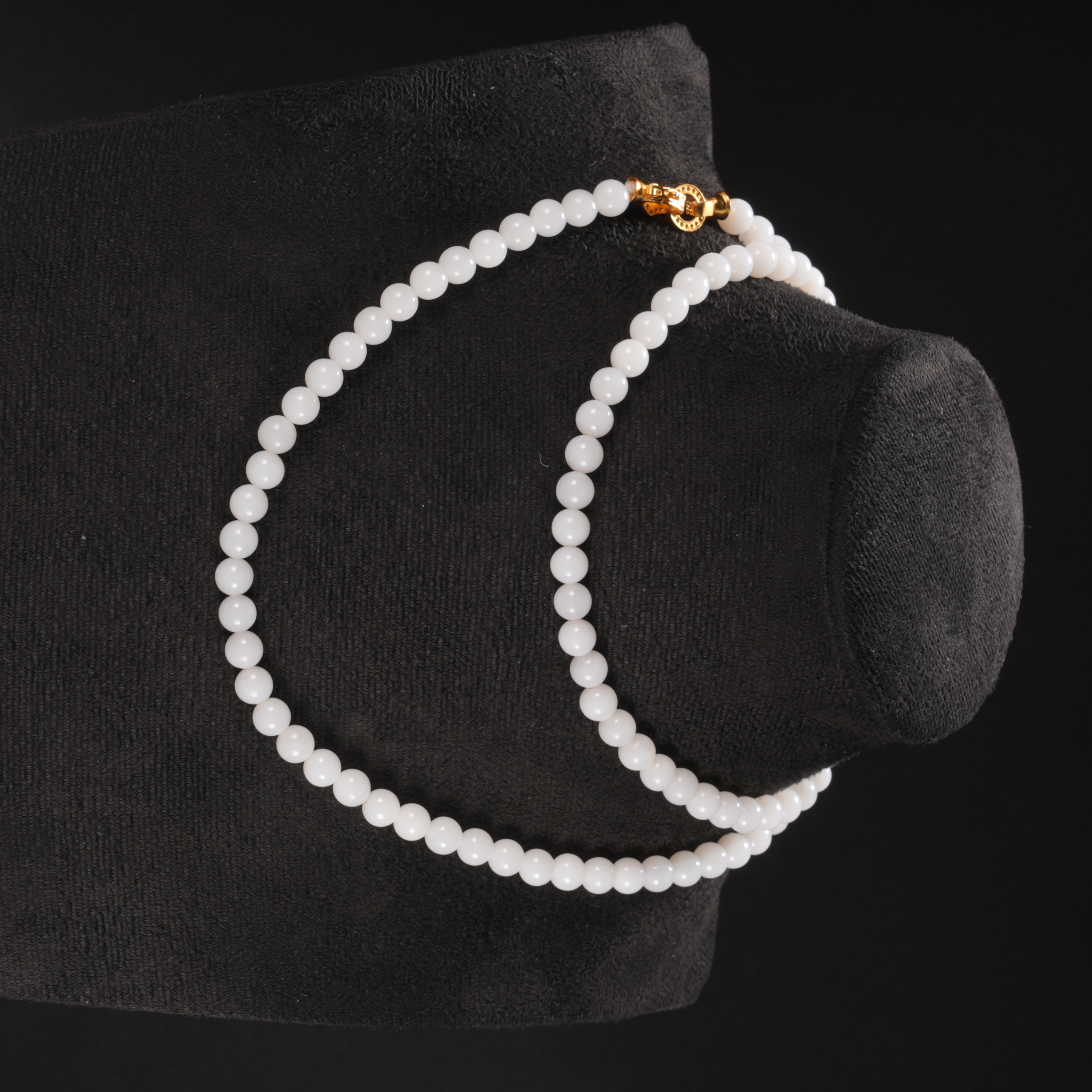 lot5和田玉圆珠羊脂项链（珠径5.9mm）