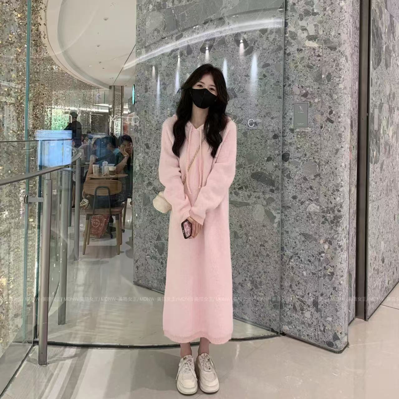 【炸】设计师秋冬新款连帽宽松百搭时尚毛衣裙L1328