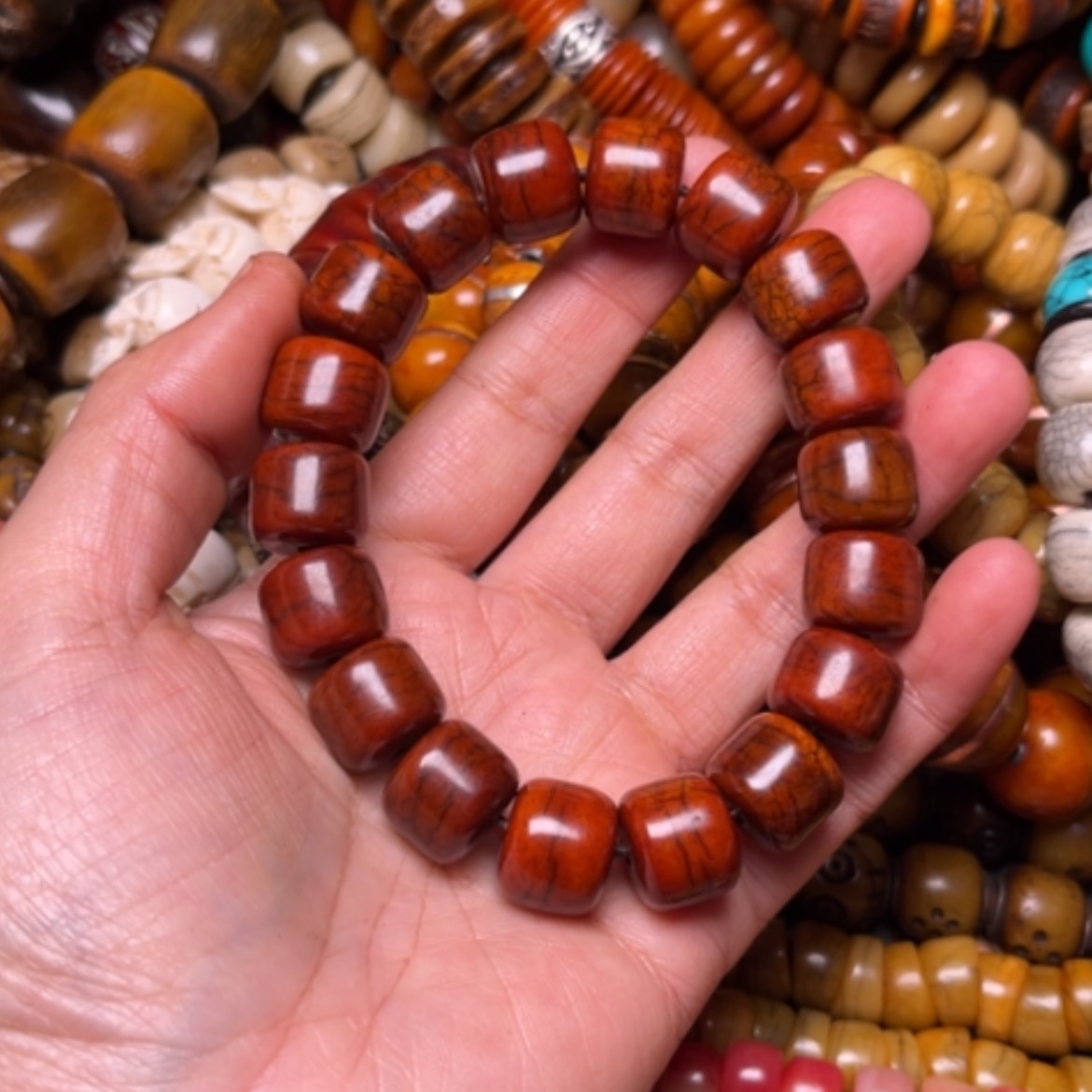 【闪购商品】牛骨手串/手链牛骨红14×12×18颗