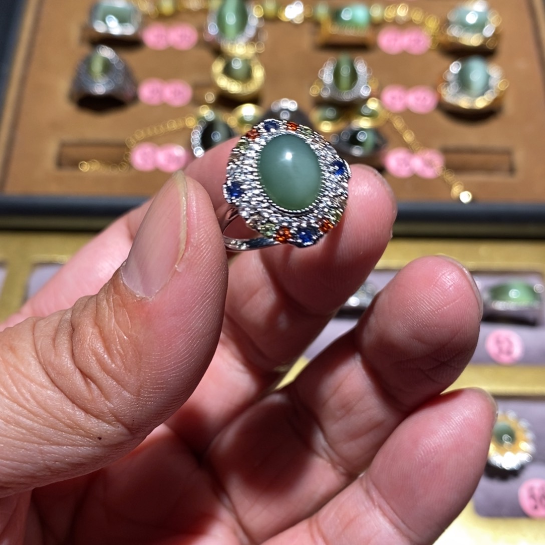 和田玉（碧玉）戒指未镶嵌