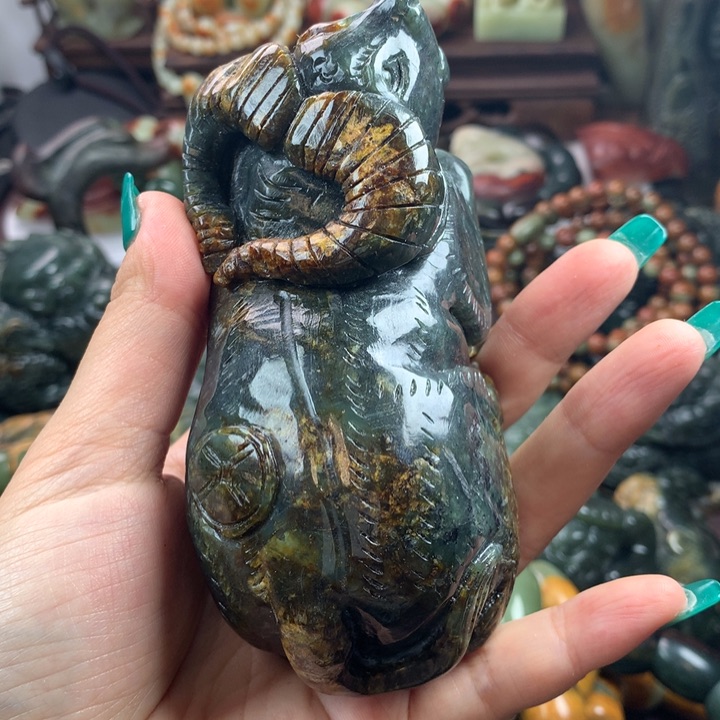 岫岩河磨玉（透闪石质玉）把件未镶嵌天****0