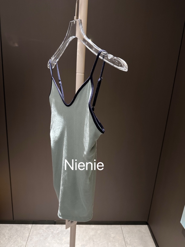 Nienie 薄荷绿撞色设计款吊带