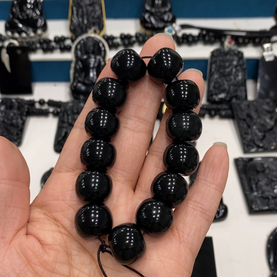 清***流蛇纹石玉未镶嵌手串