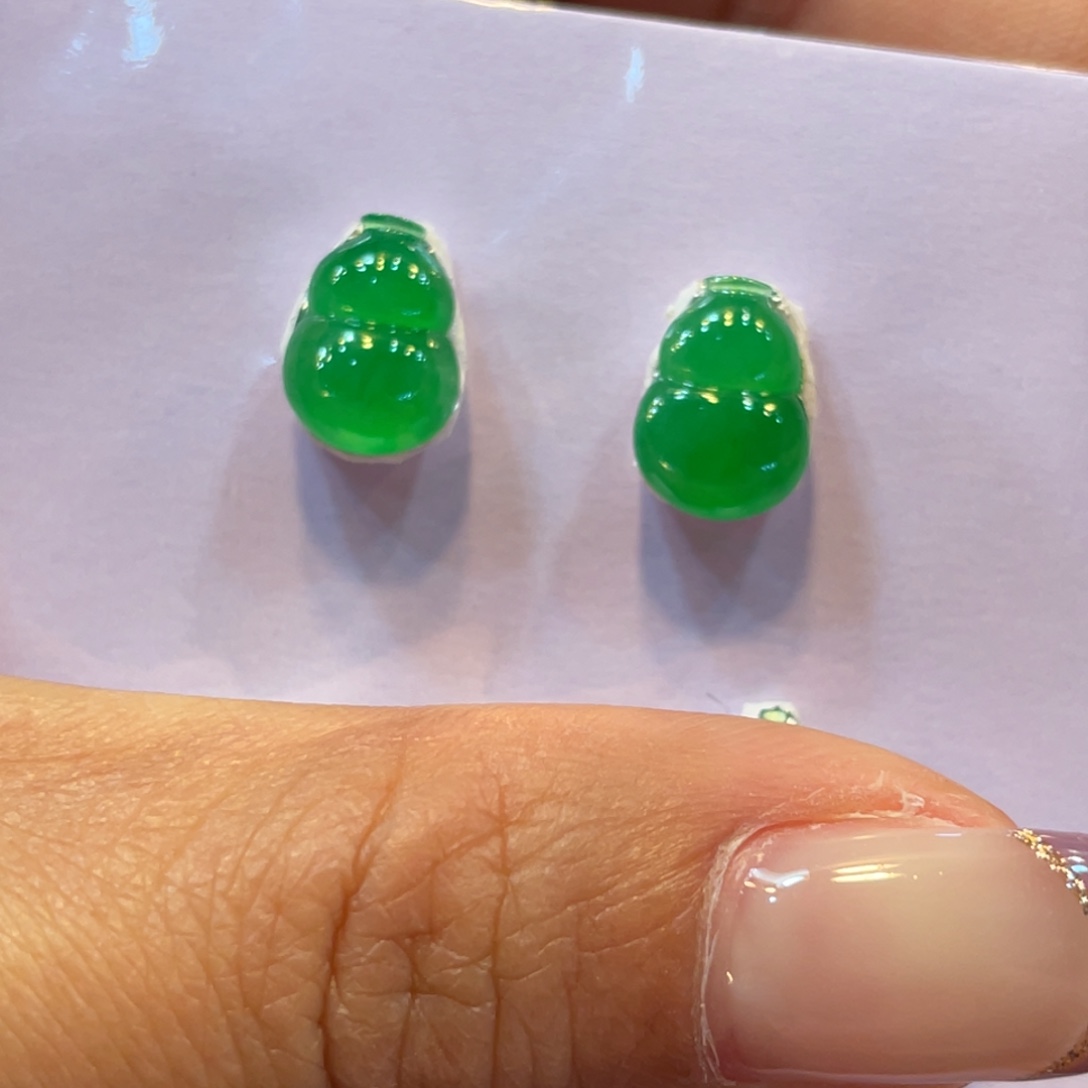 翡翠颈饰未镶嵌葫芦