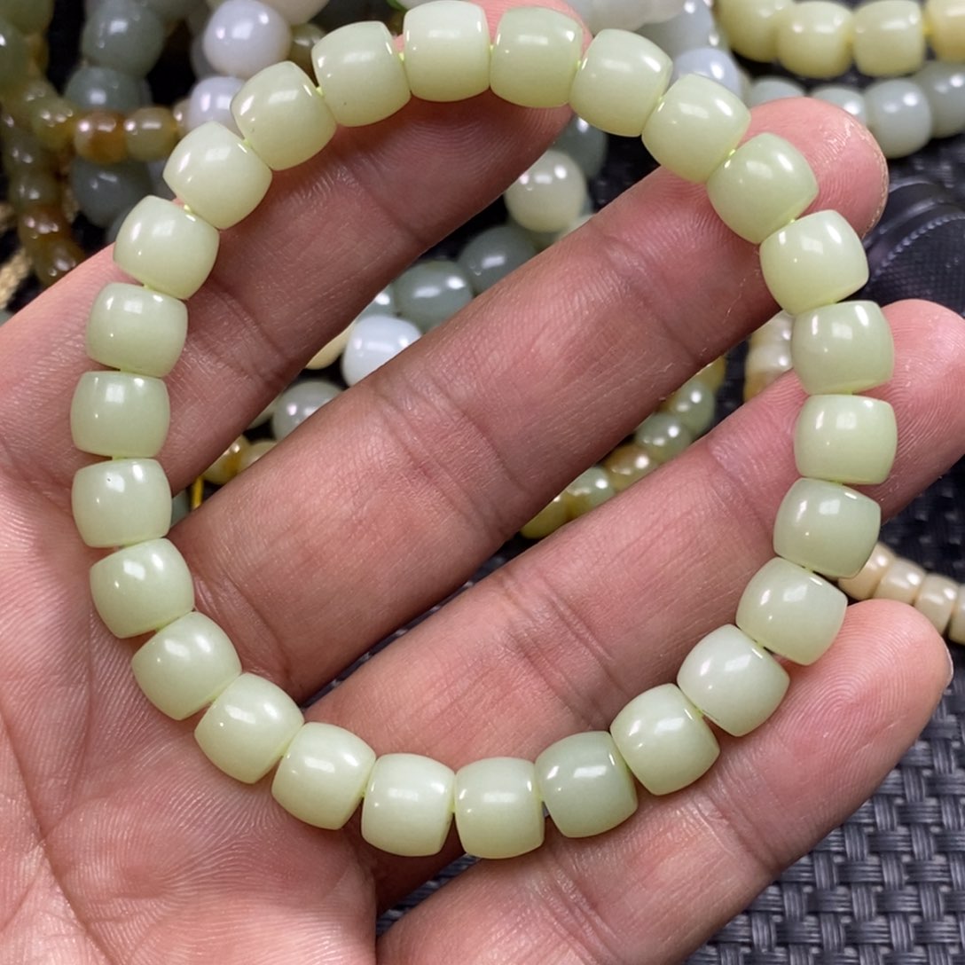 和田玉手链未镶嵌