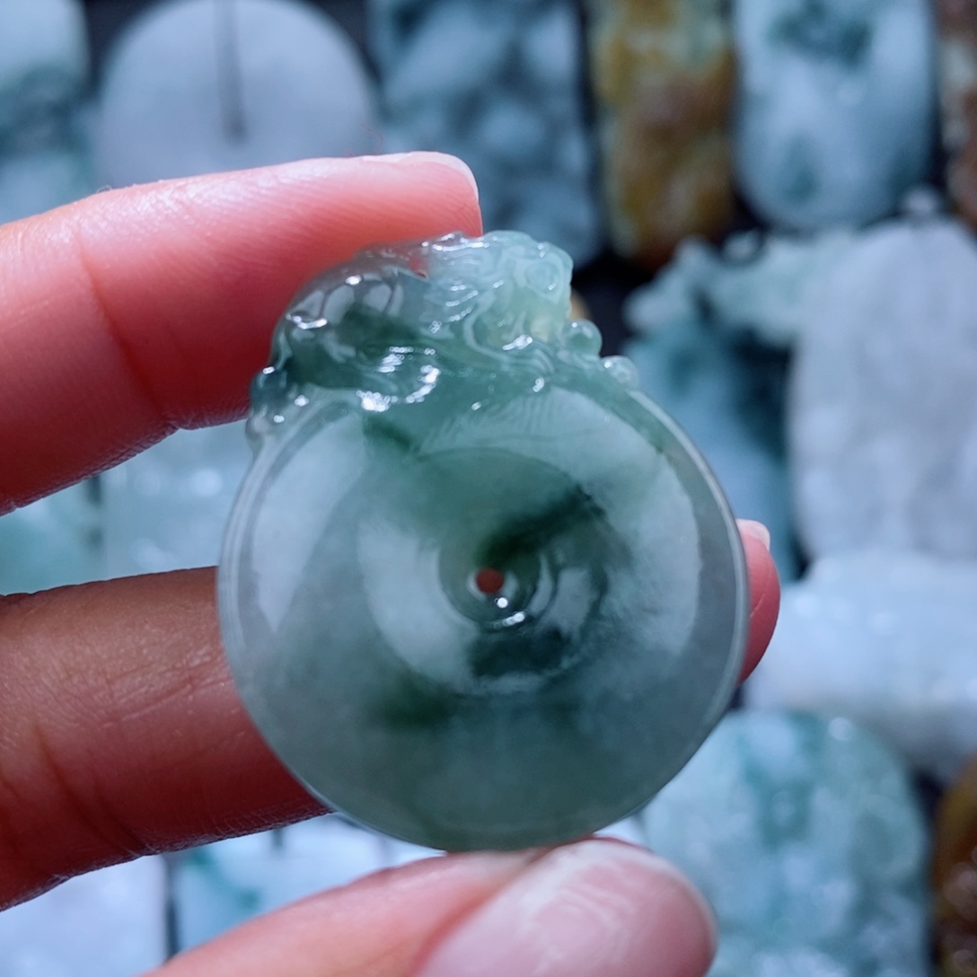 定制翡翠未镶嵌翡翠