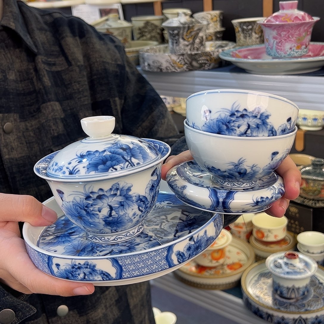 盖碗很漂亮我很喜欢