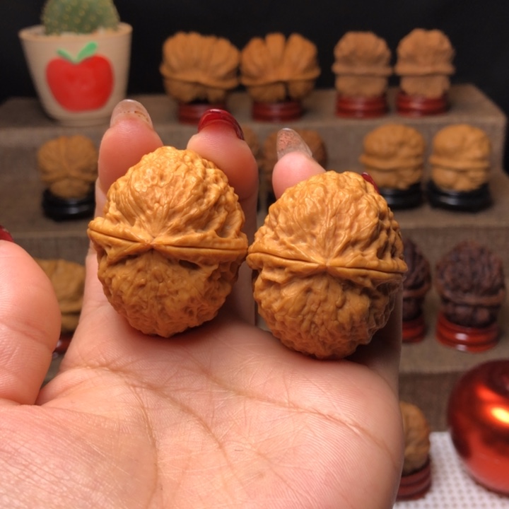 文玩核桃把件21云顶绣球