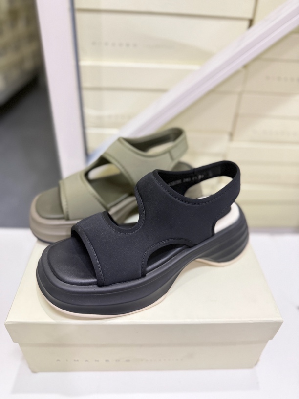 X382漫步佳人简约休闲凉鞋