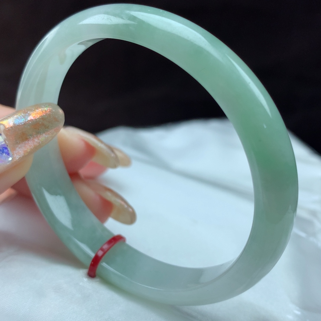 翡翠手镯（贵妃镯）未镶嵌96231，