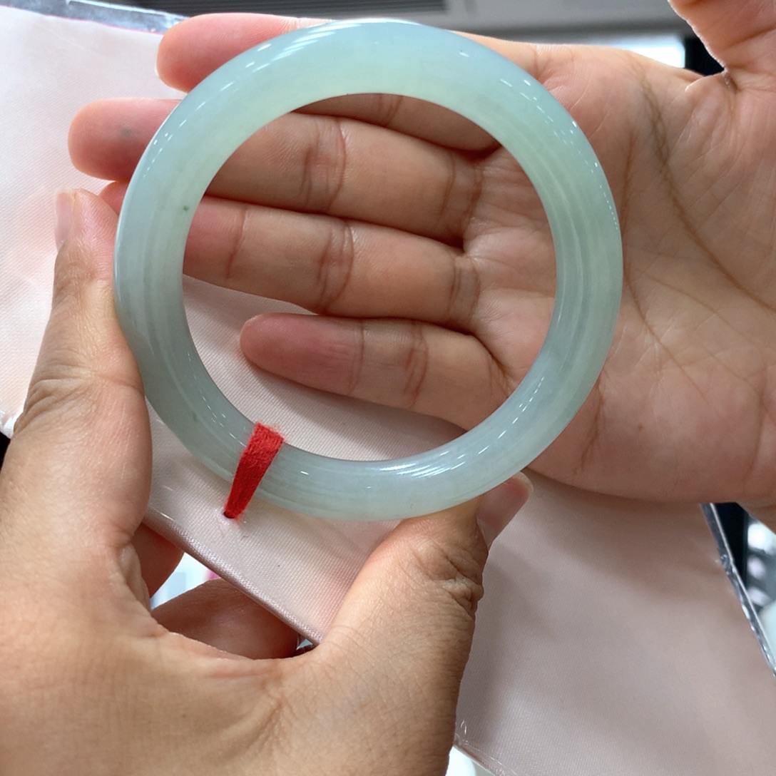 翡翠手镯未镶嵌买断