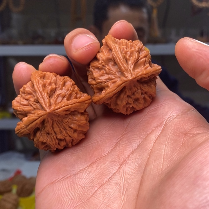 吊坠文玩核桃文玩核桃玉玺粗筋三棱40上～