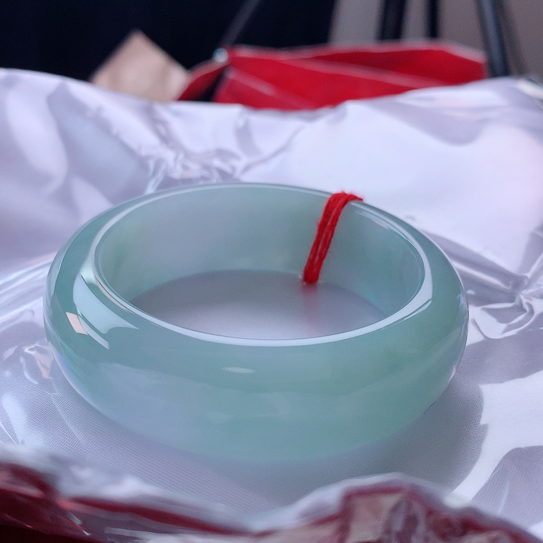 【闪购商品】未镶嵌手镯翡翠54+
